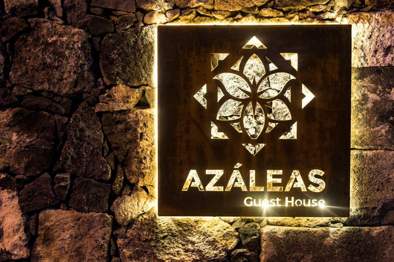 Azaleas Guest House Ribeira Cha Exterior photo